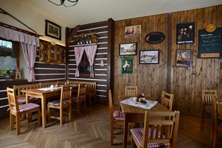 Hostinec Obora Trpišov - Restaurace - předsálí pro&nbsp;25 osob, restaurace&nbsp;blízko Chrudimi