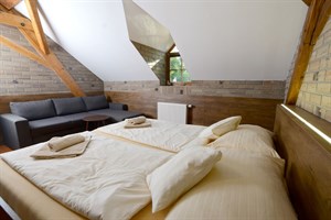 Hostinec Obora Trpišov - Rodinný apartmán č. 8 (4 + 2)